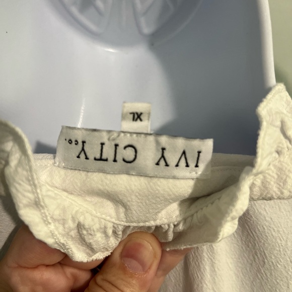 Ivy City Co Santorini White and Navy Maxi Dress - Picture 6 of 8